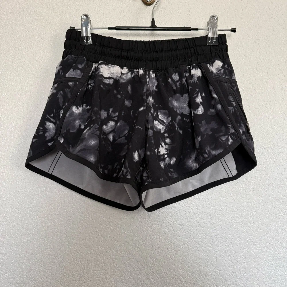 Lululemon Tracker Shorts IV Dusk Dye White Black 4